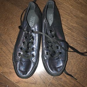 Gotta Flurt Holographic Black Sneakers